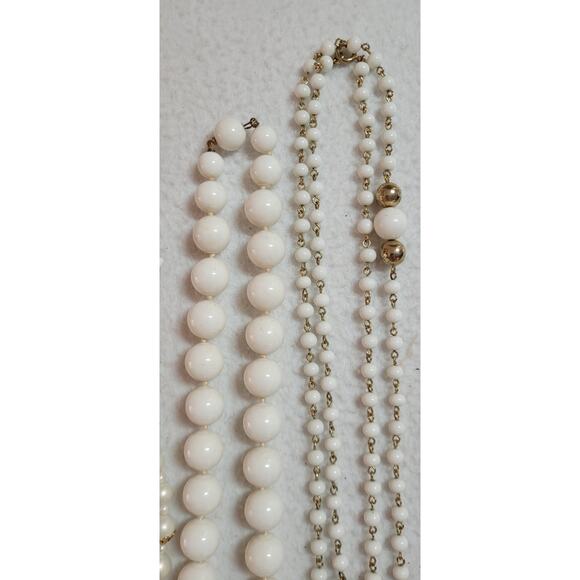 Vtg Costume Jewelry Lot White Beaded Necklaces Clip On Earrings W Germany Japan - Picture 7 of 9